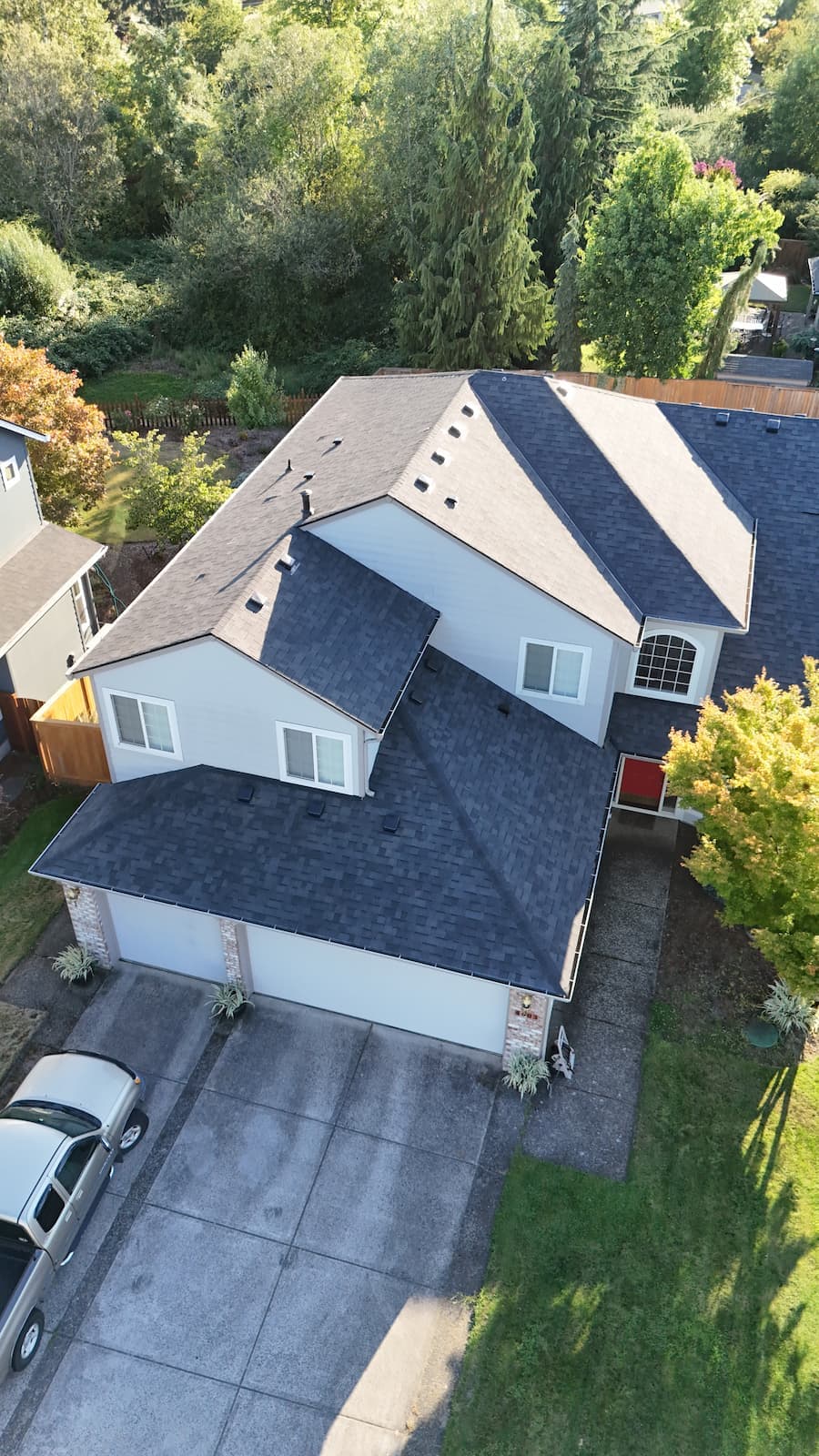 Premium new roof installation on a Lake Oswego, OR home