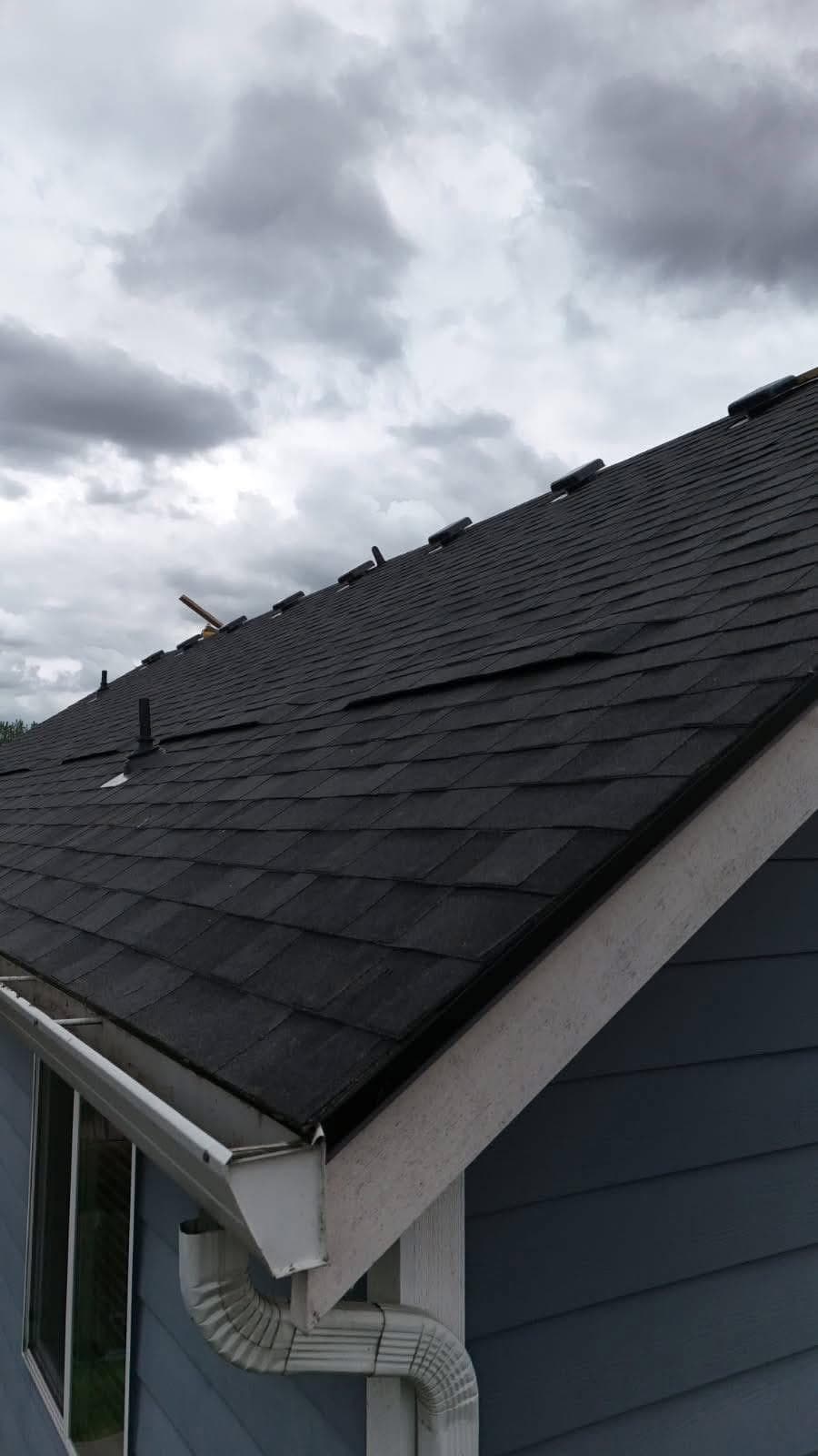 Roof and gutter installation project in Ridgefield, WA