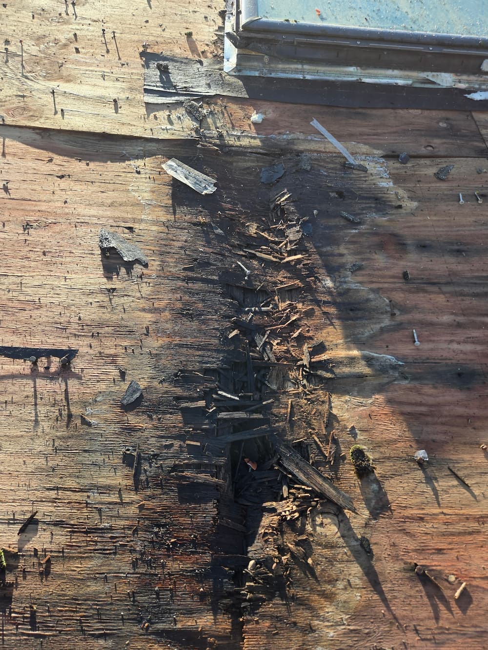 Emergency roof damage repair in Vancouver WA